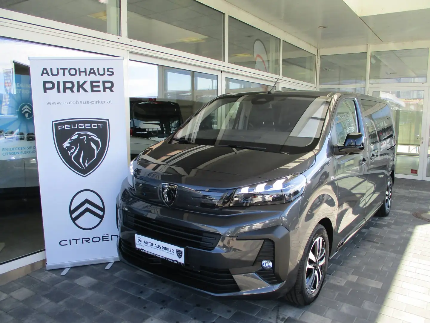 Peugeot Traveller Premium L2 BHDi 180 EAT8 Grau - 1