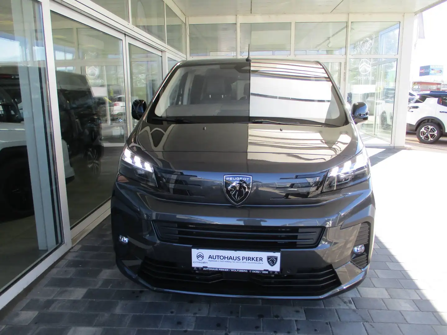 Peugeot Traveller Premium L2 BHDi 180 EAT8 Grau - 2