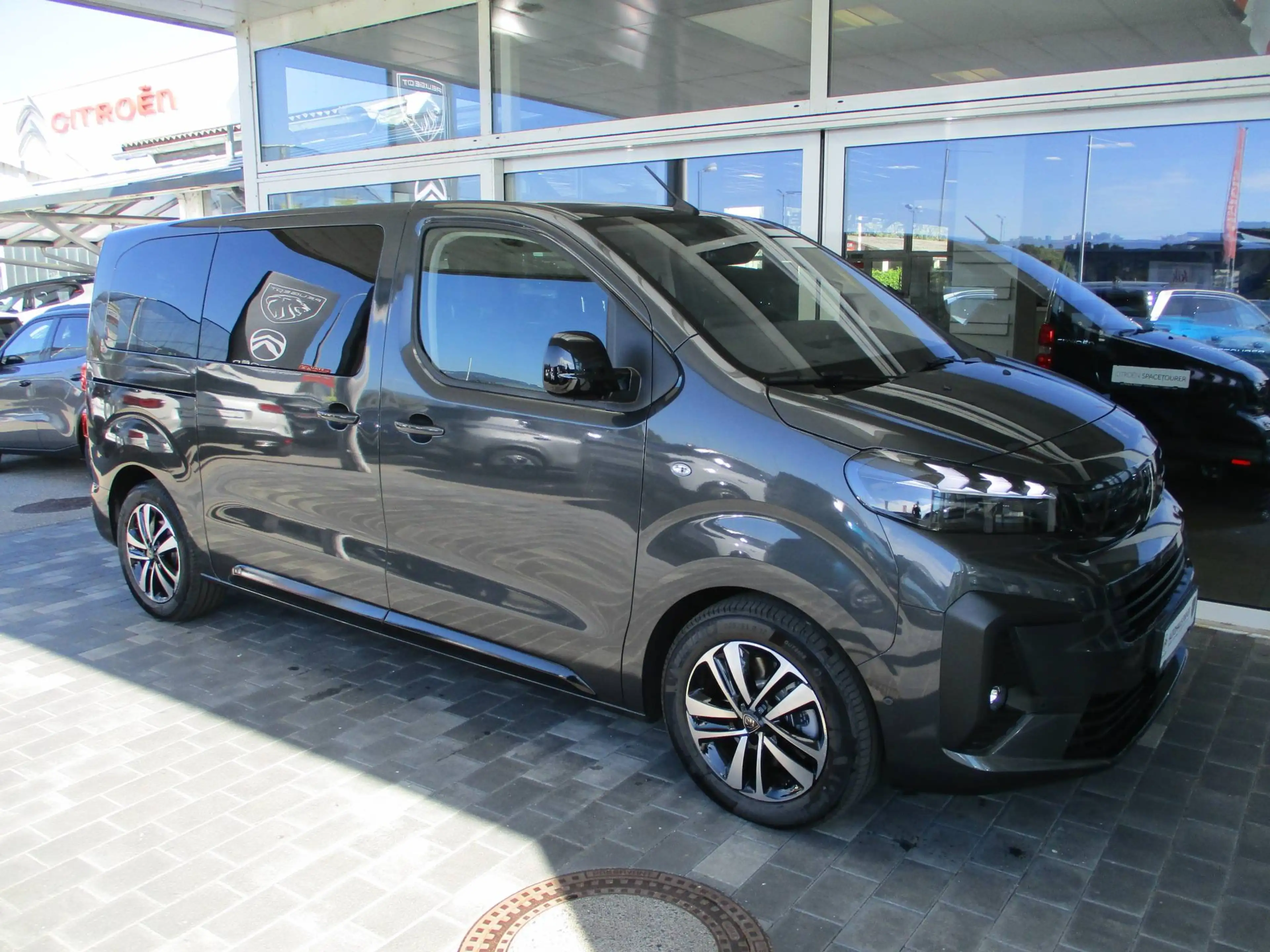 Peugeot Traveller Premium L2 BHDi 180 EAT8 — photo 7