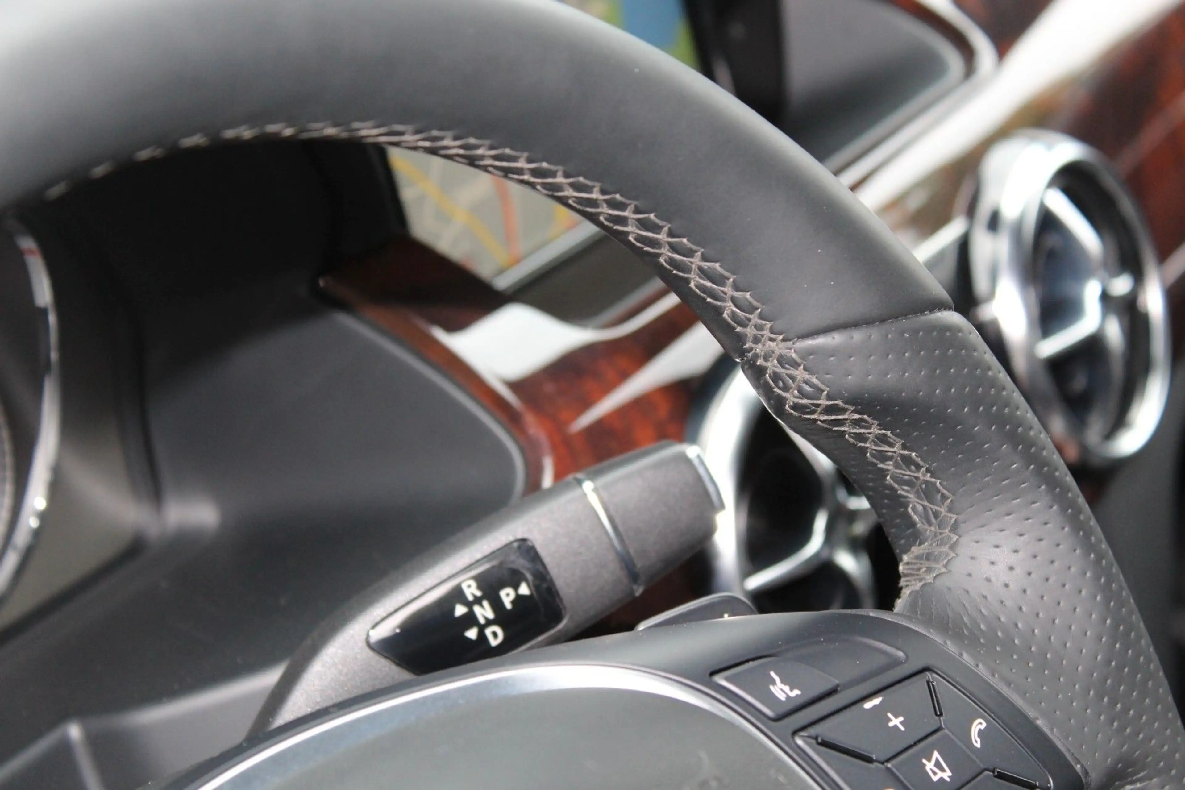 Mercedes-Benz GLK 350 CDI 4MATIC 7-G LEDER COMAND LED 1-HAND — photo 21