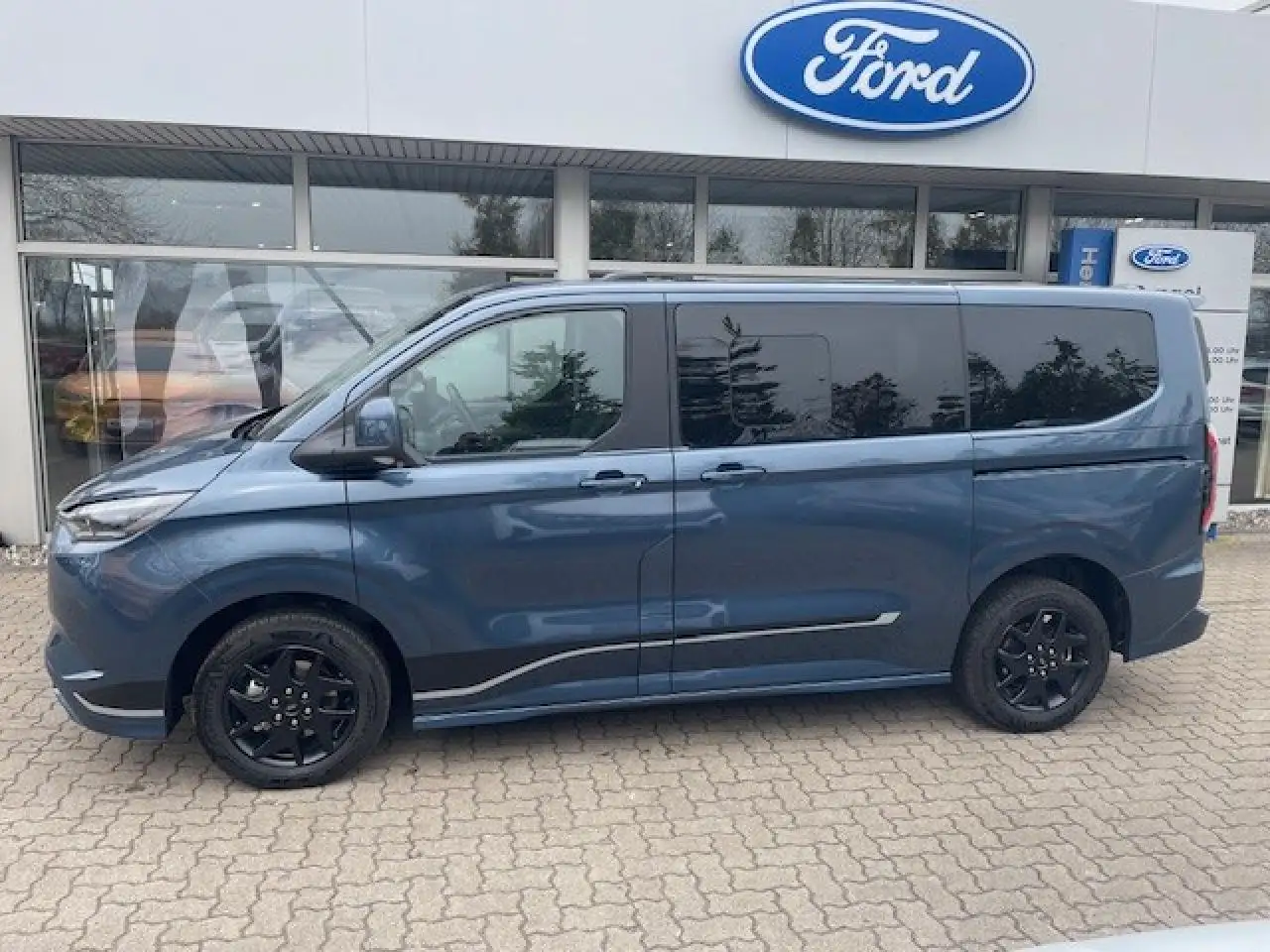 Ford Tourneo Custom Sport PHEV 340 L1 AHK , Kamera 360 Grad ,B&O 2