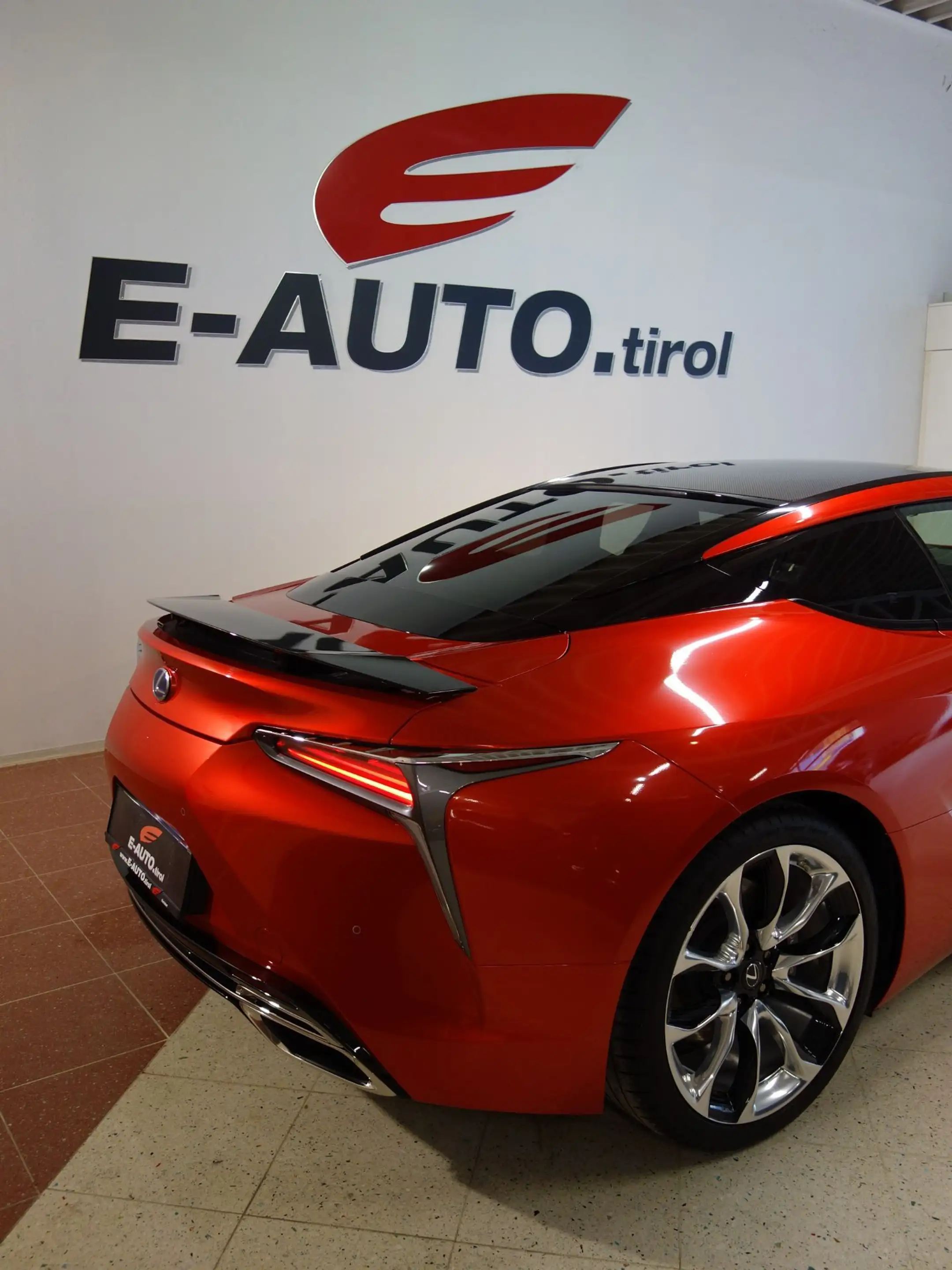 Lexus LC 500h SPORT PERFORMANCE-PAKET* CARBON-PAKET *GARANTIE * — photo 12