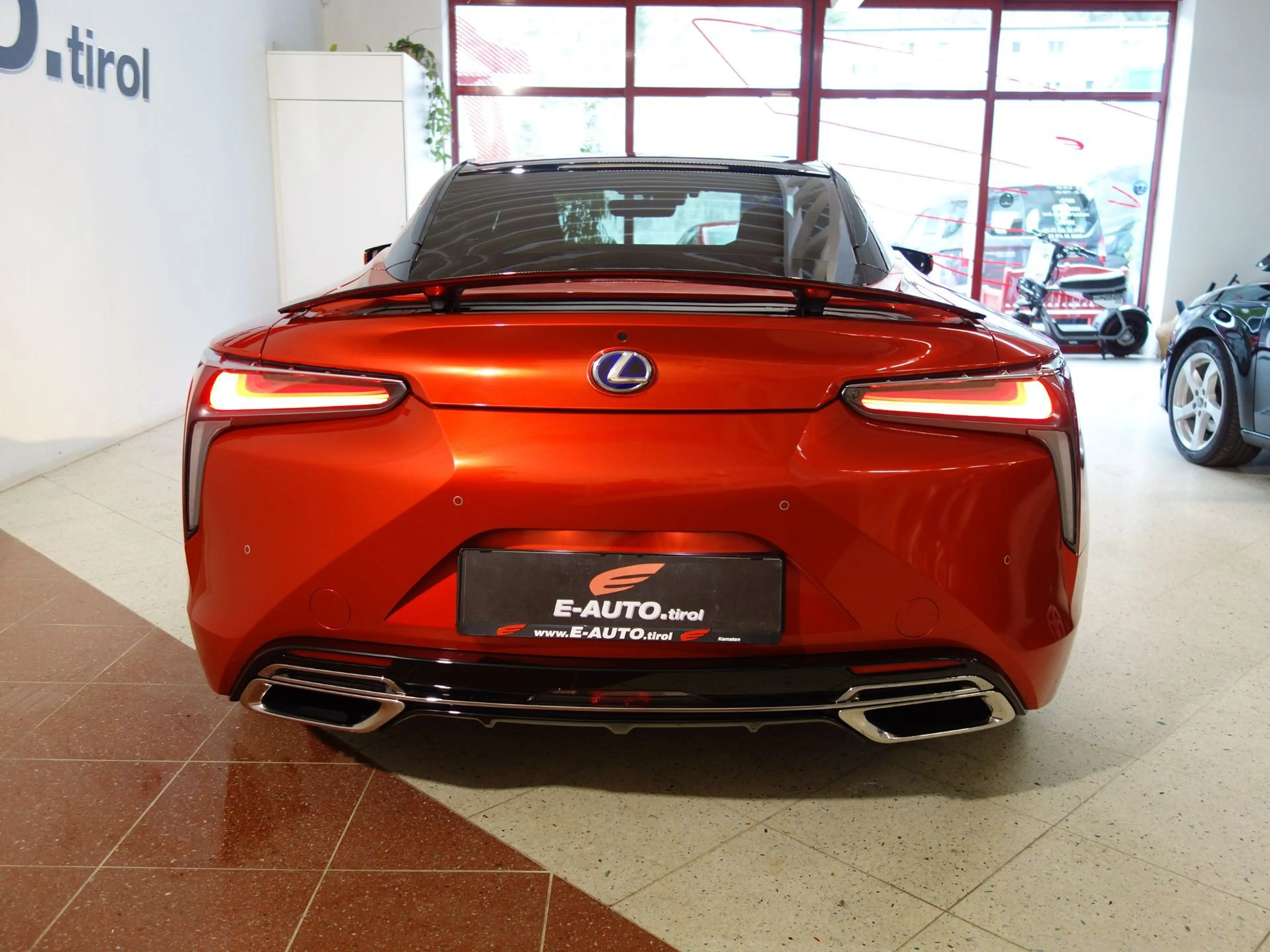 Lexus LC 500h SPORT PERFORMANCE-PAKET* CARBON-PAKET *GARANTIE * — photo 8