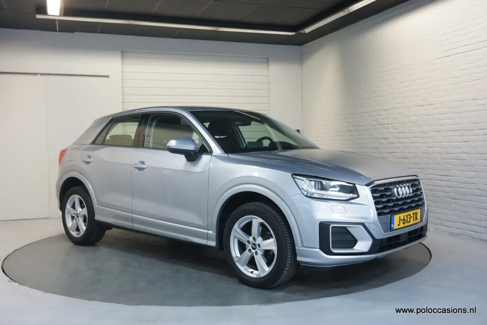 Audi Q2 35 TFSI S-Tronic | Bluetooth | Navigatie MMI | DAB Gris - 2