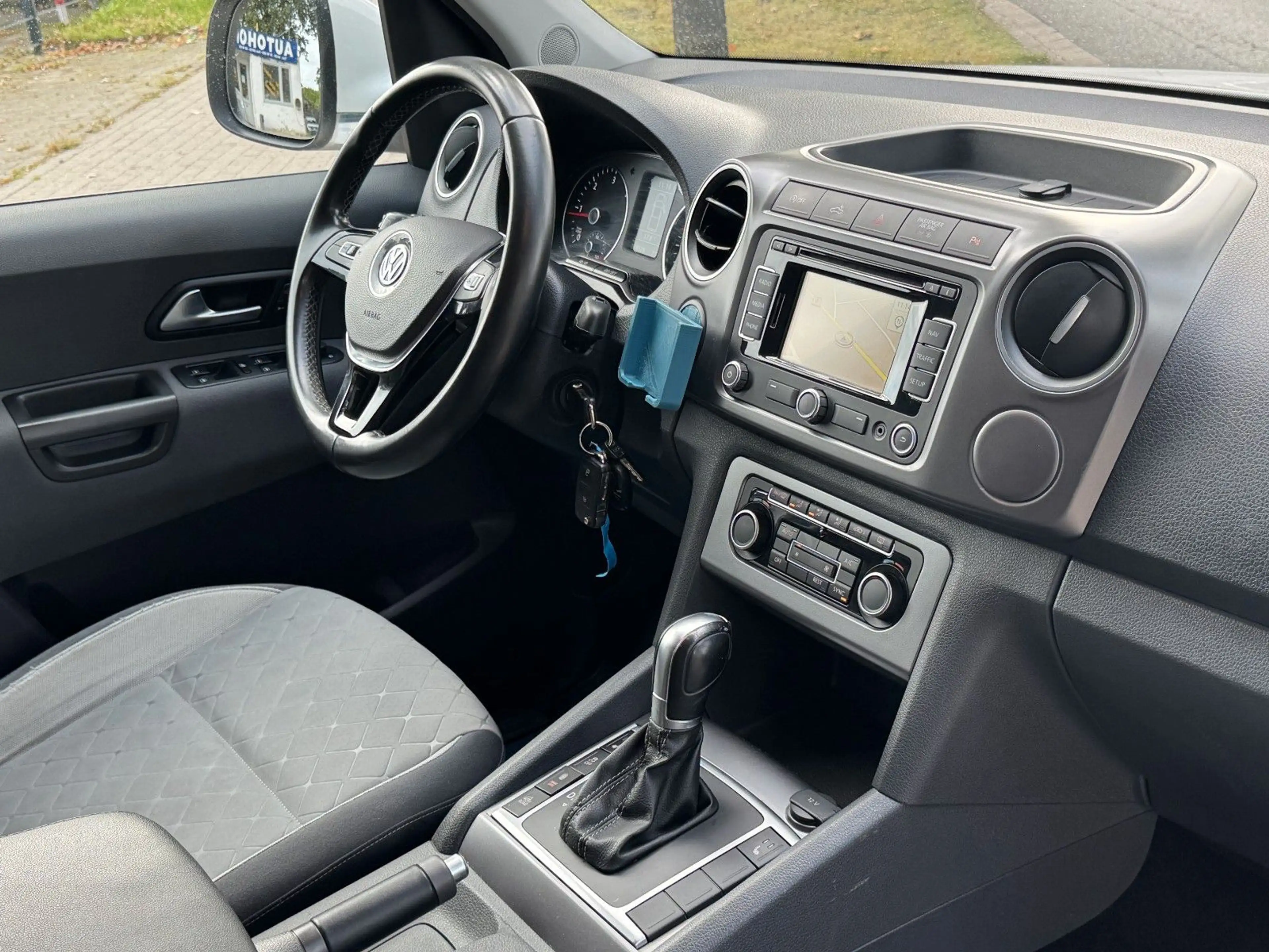 Volkswagen Amarok Atacama DoubleCab 4Motion*1.HAND*DSG*LED* — photo 13