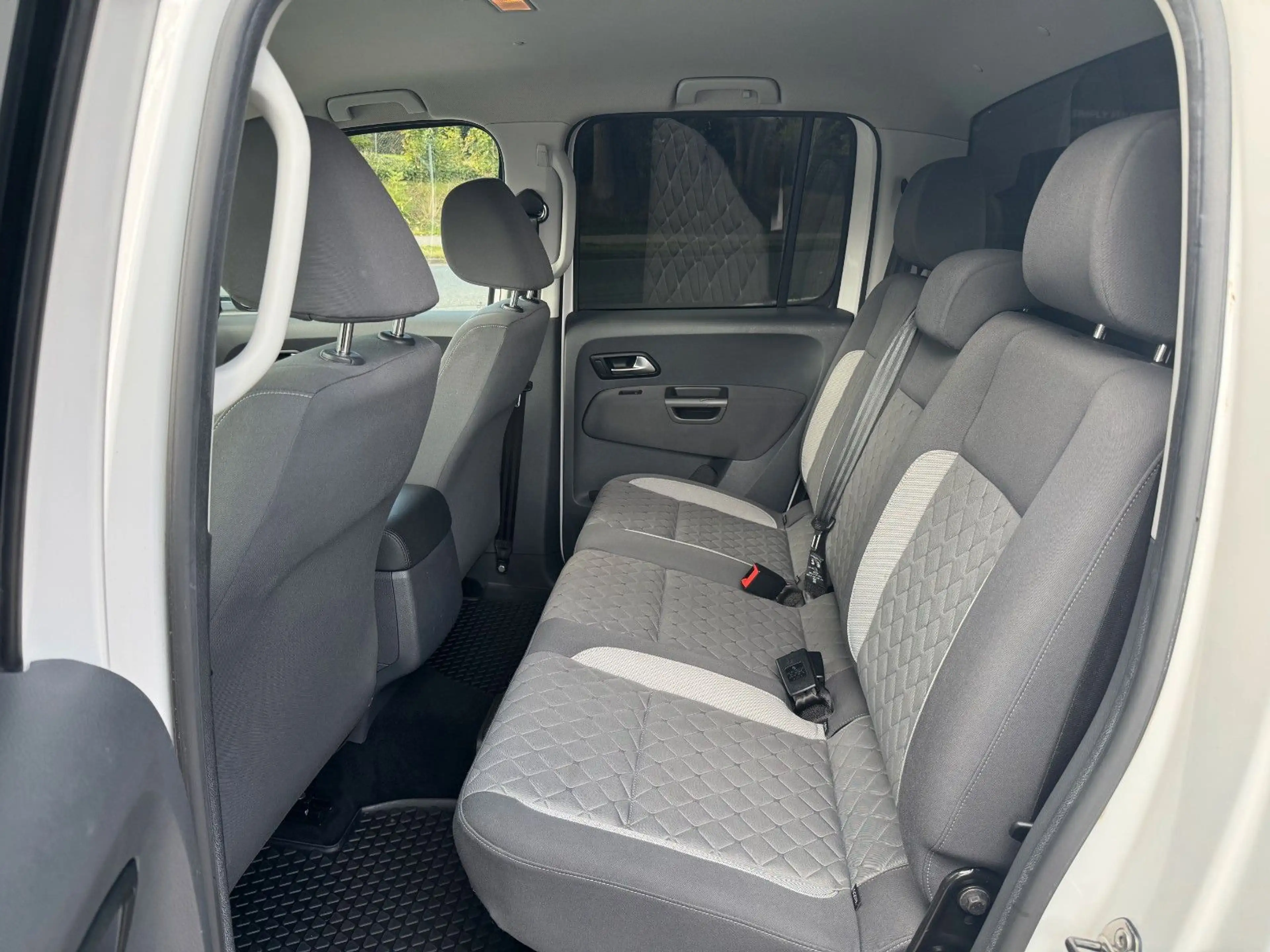 Volkswagen Amarok Atacama DoubleCab 4Motion*1.HAND*DSG*LED* — photo 10