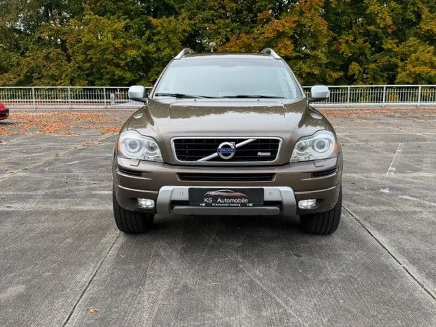 Volvo XC90 D5 R-Design Geartronic AWD 7 Sitze 2 Hand Braun - 2