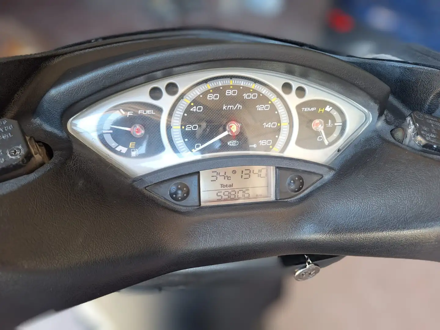 Yamaha X-Max 250 Nero - 2