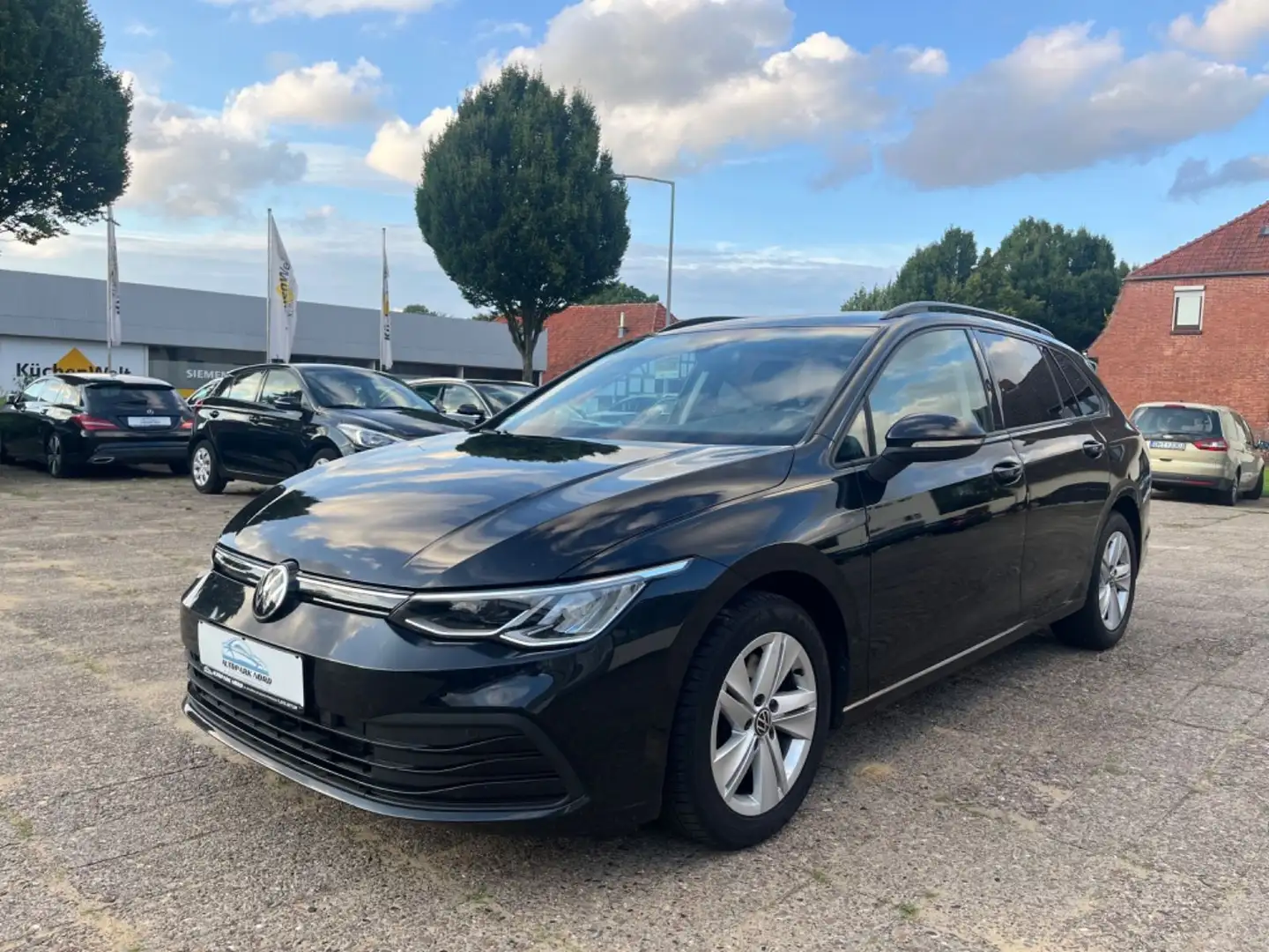 Volkswagen Golf VIII Variant Life Diesel,Scheckheft Schwarz - 1