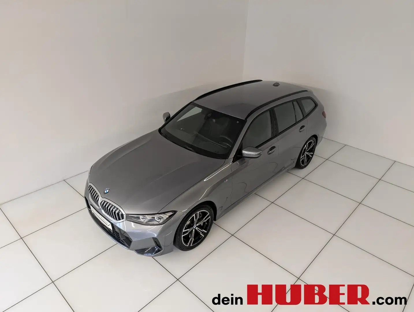 BMW 330 i xDrive Grau - 2