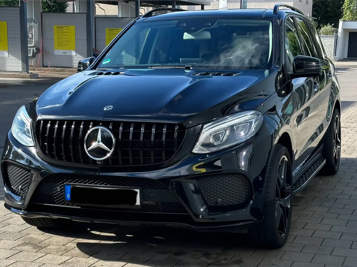 Mercedes-Benz GLE 400 GLE 400 4Matic 9G-TRONIC AMG Line Black - 2