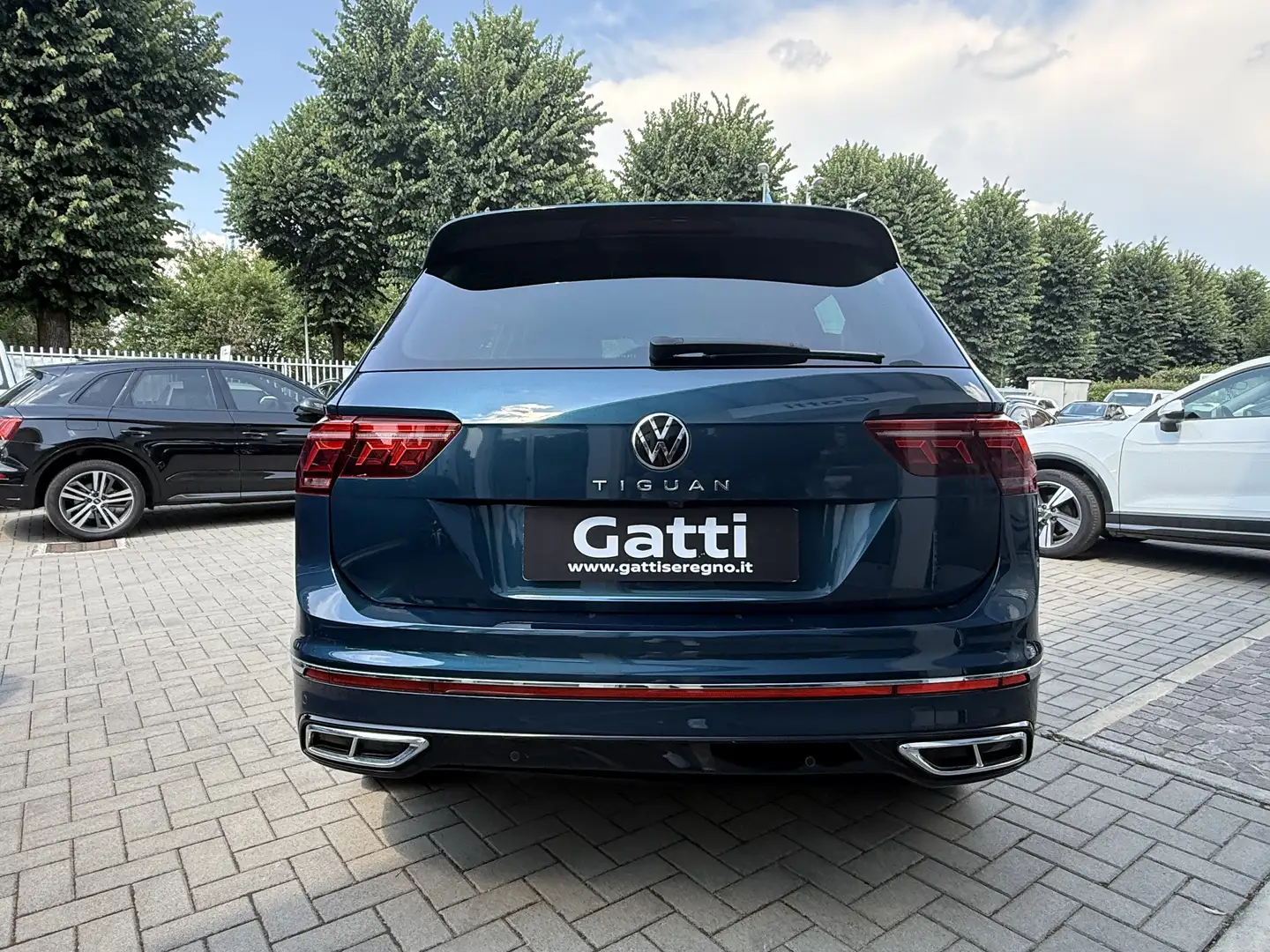 Volkswagen Tiguan Tiguan II 2021 2.0 tdi R-Line 150cv dsg Blu/Azzurro - 1