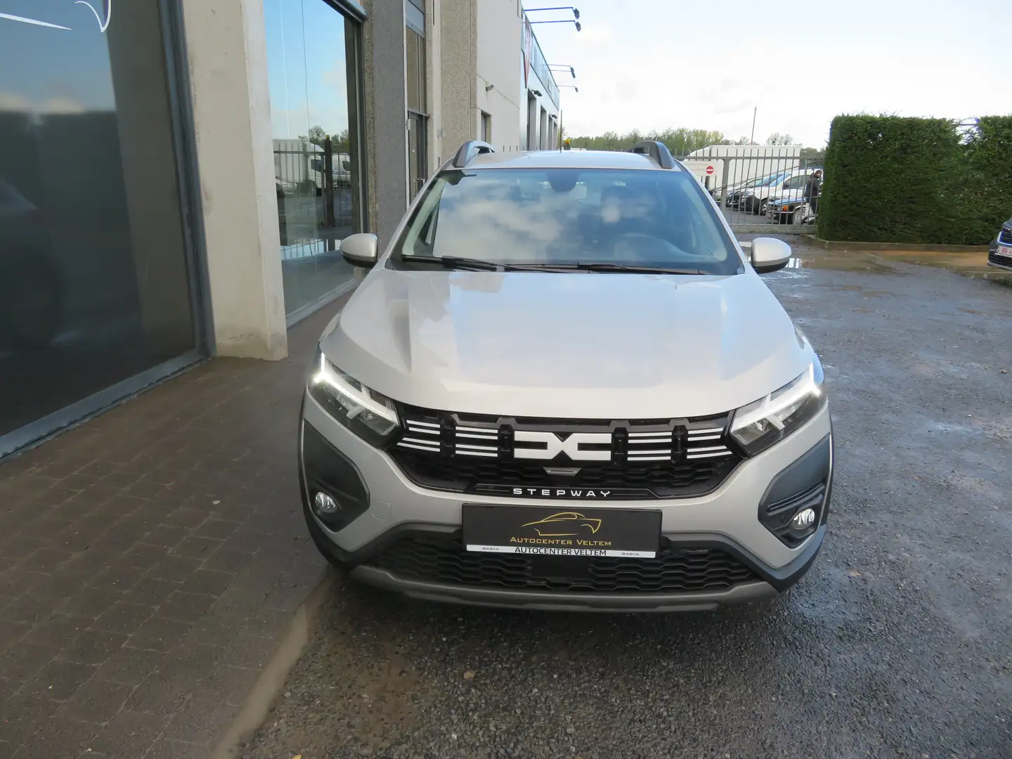 Dacia Sandero Sandero Stepway TCe 90 CVT Expression Zilver - 2