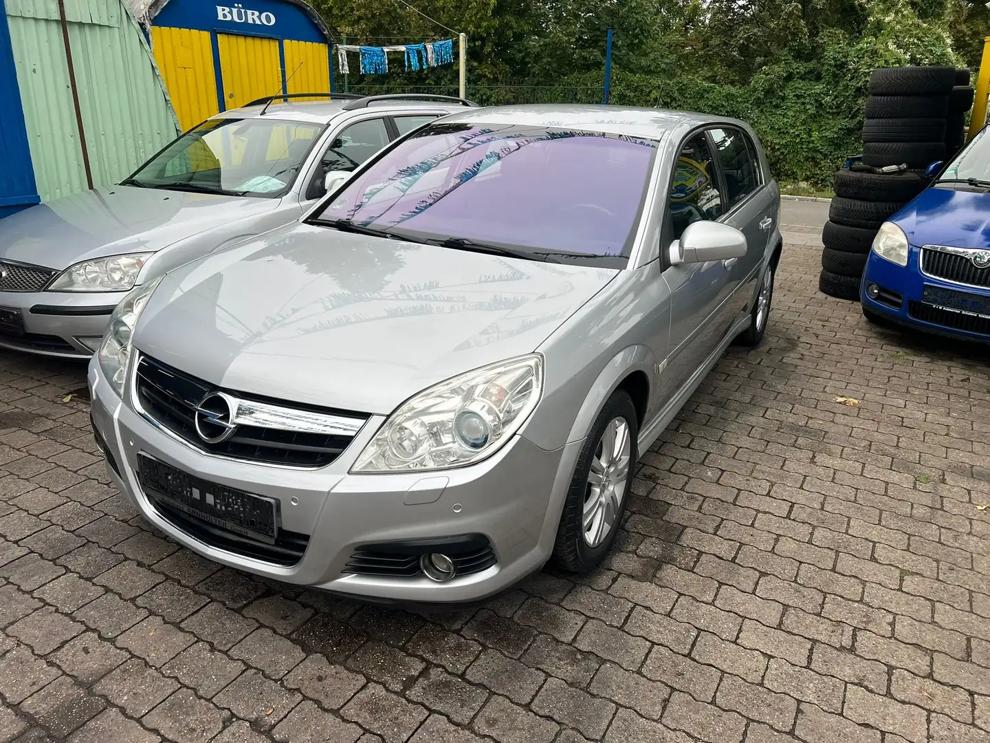 Opel Signum Edition Tüv Neu 10.2027 AUTOMATIK AHK ALU PDC Grau - 1