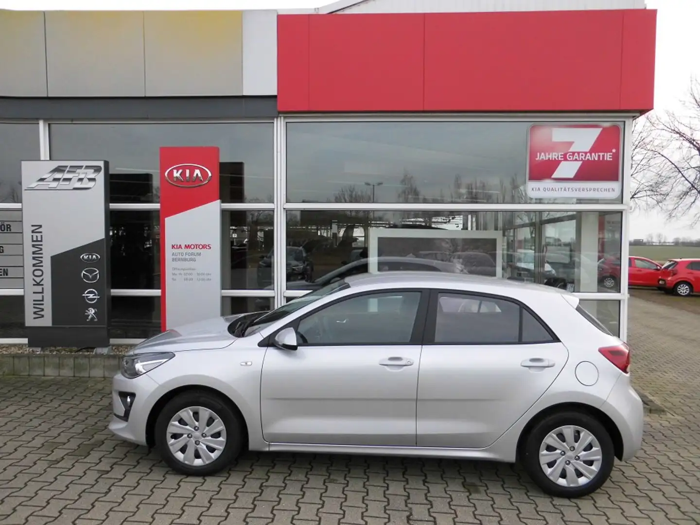 Kia Rio 1.2 Comfort Silber - 2
