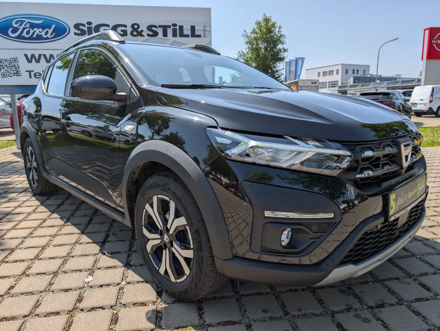 Dacia Sandero III 1.0 TCe 90 Stepway Comfort LED*NAV*PDC Siyah - 2