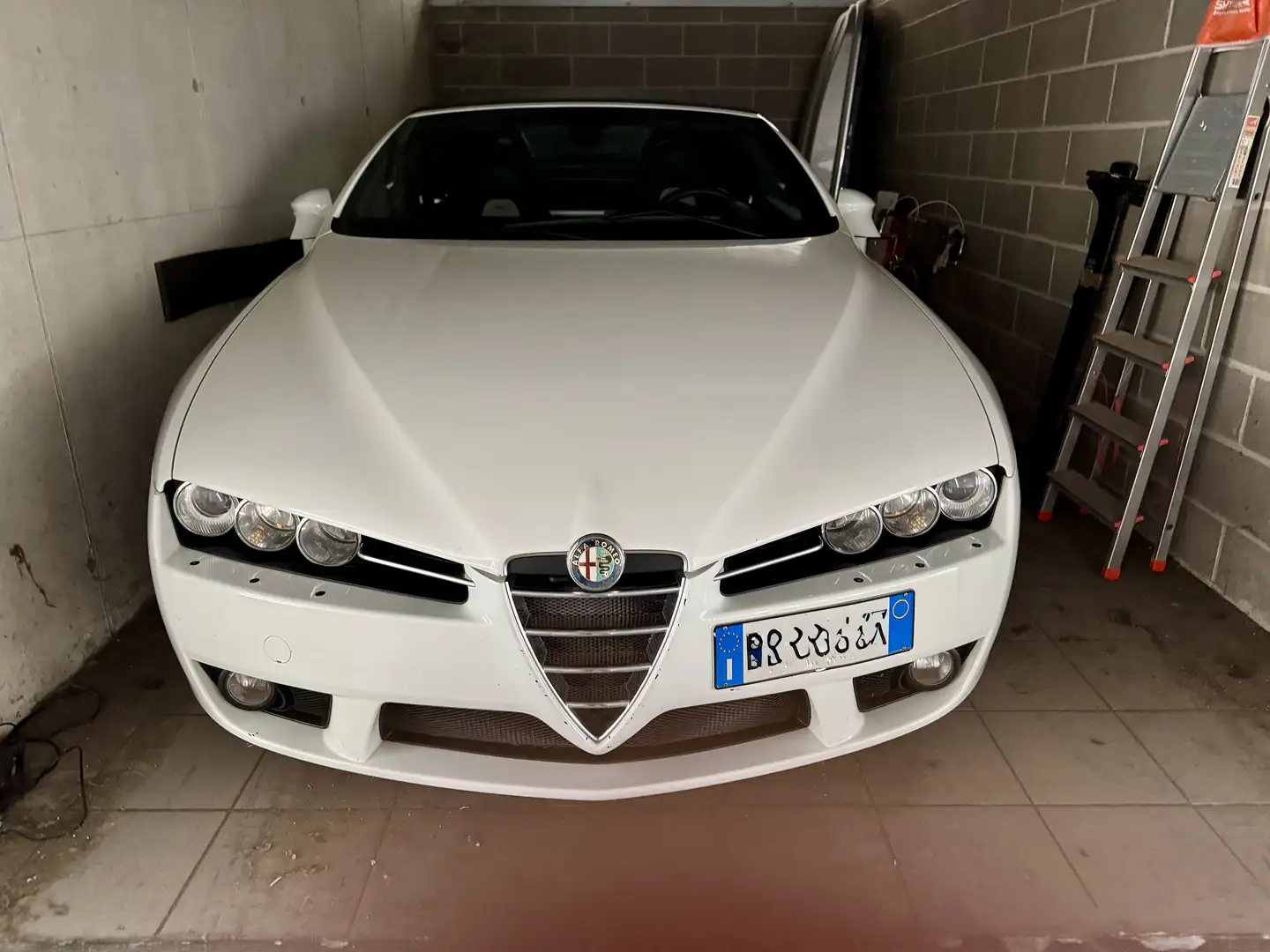 Alfa Romeo Spider 939 2.4 JTD 210cv 5 Cilindri Bianco - 1