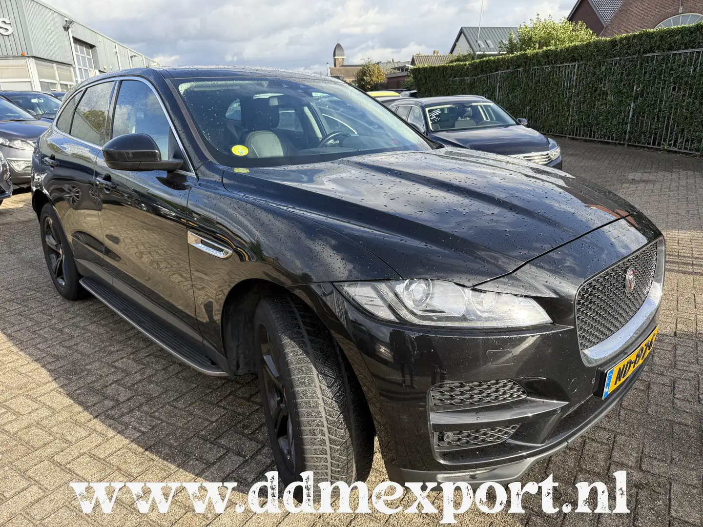 Jaguar F-Pace 2.0 Portfolio AWD 20d MOTORSCHADE Nero - 1