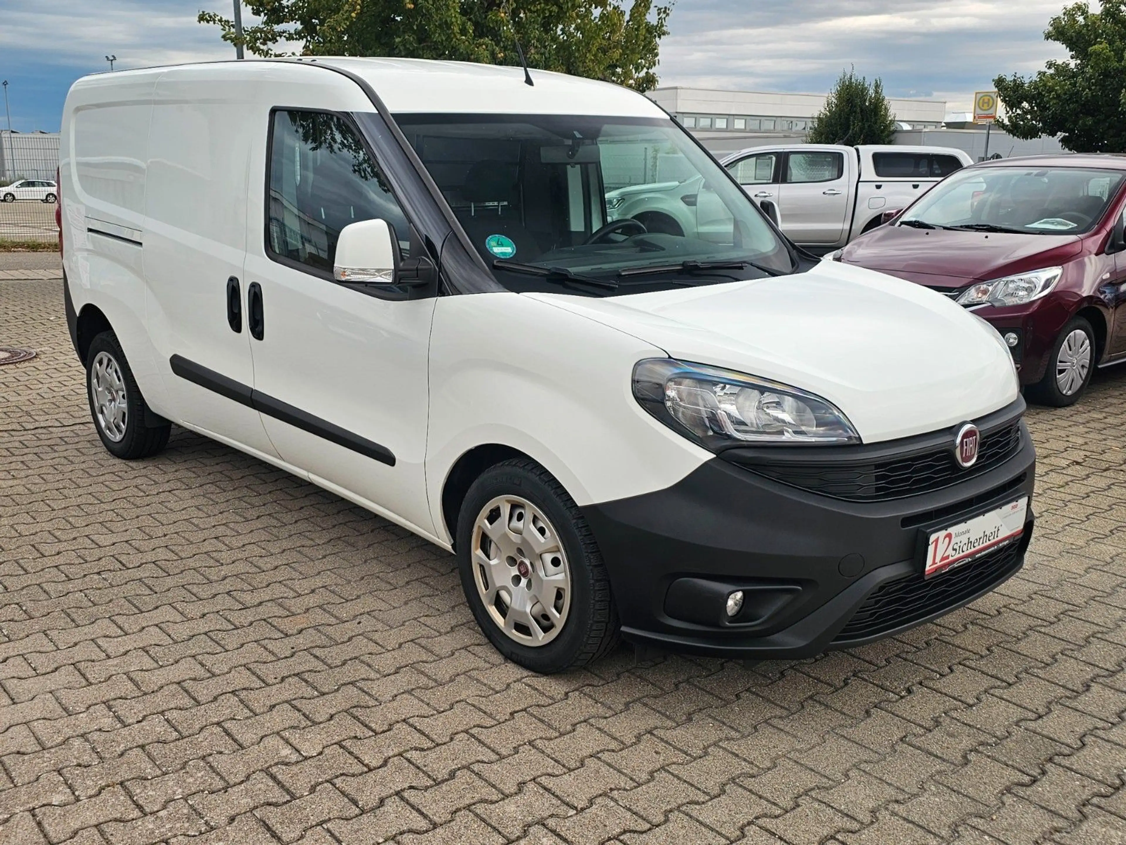 Fiat Doblo SX Maxi Kasten*3.Sitz*Nav*TEMP*And/Carplay