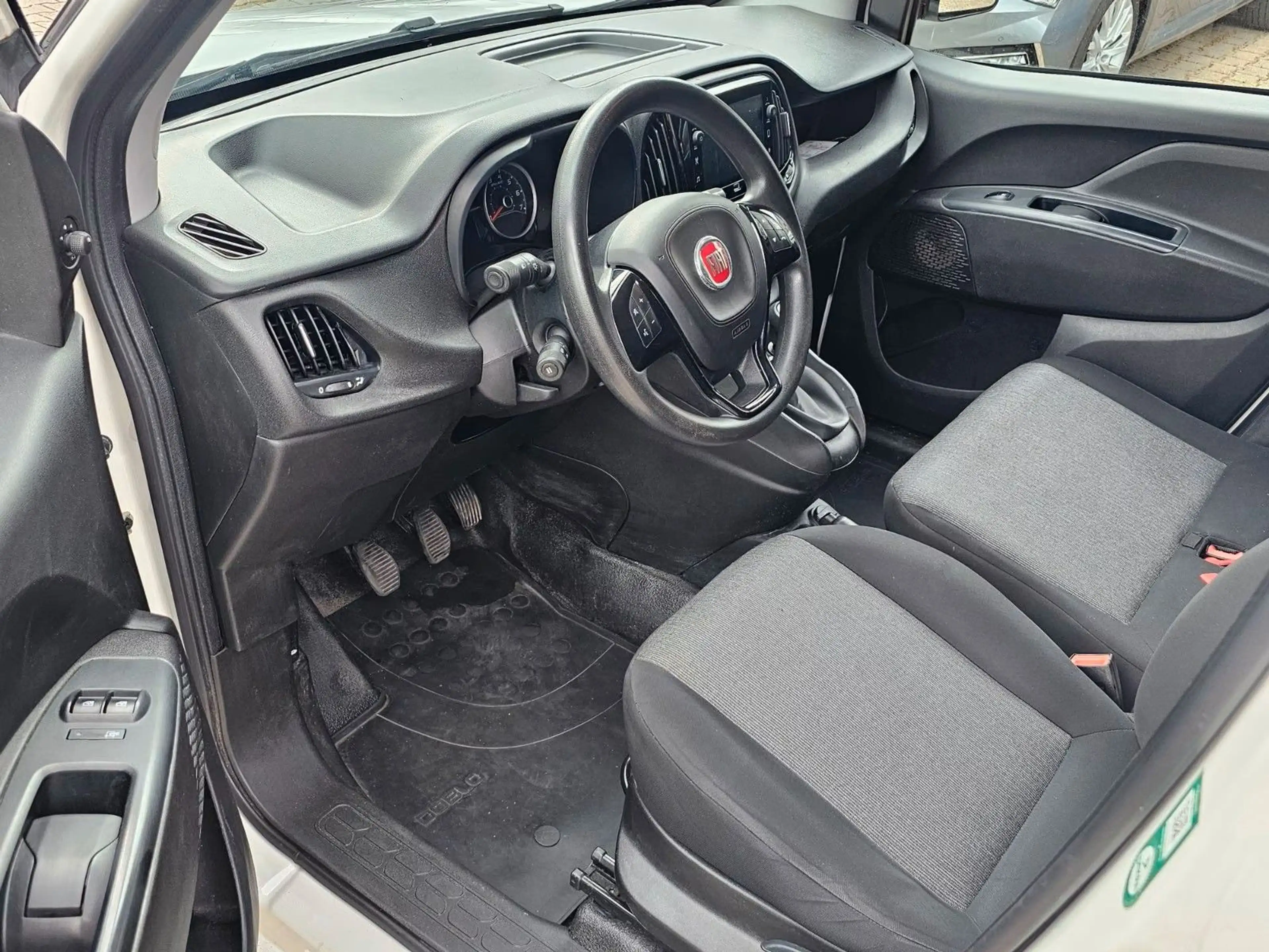 Fiat Doblo SX Maxi Kasten*3.Sitz*Nav*TEMP*And/Carplay — photo 13