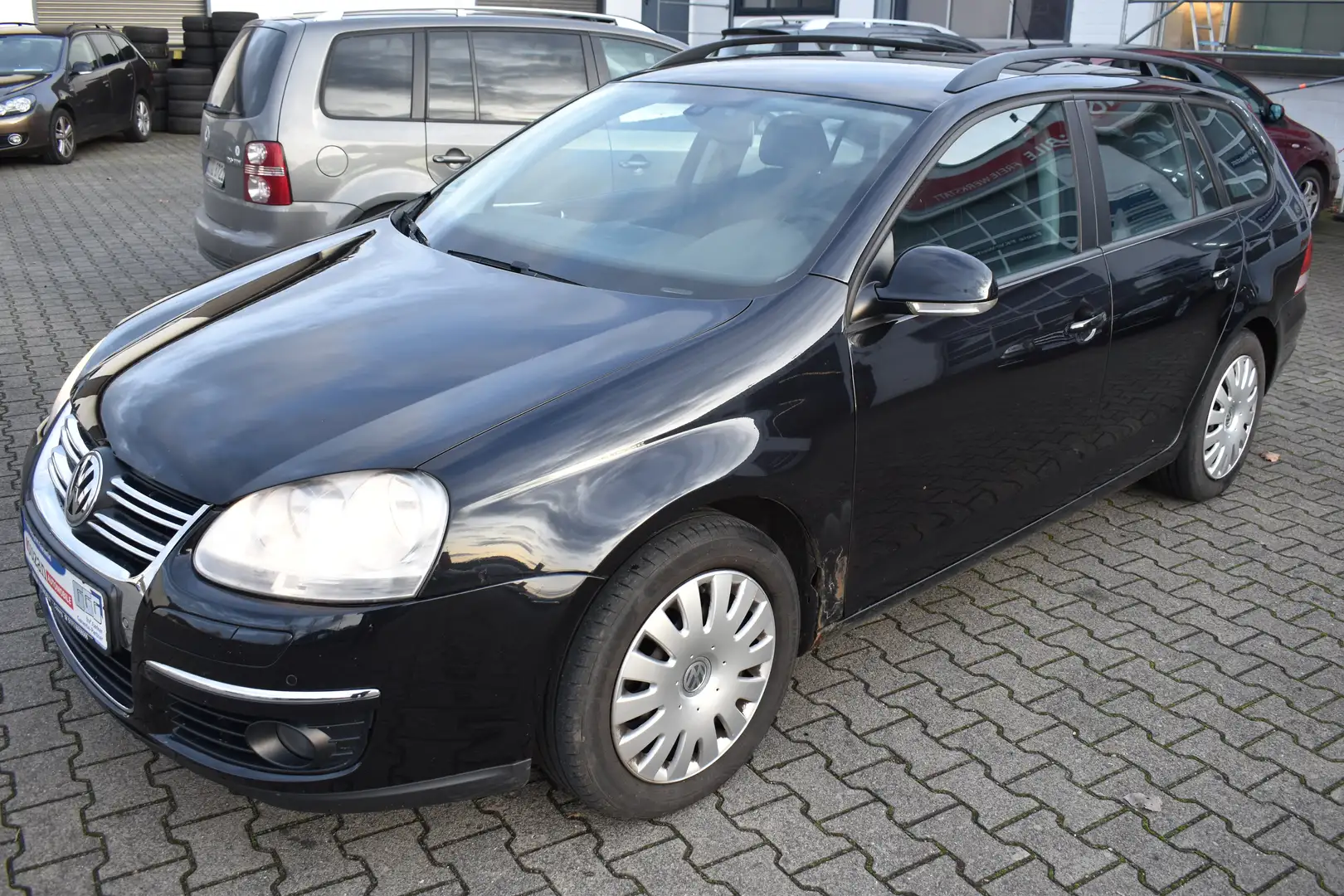 Volkswagen Golf Variant Trendline *HU:04/2026* Noir - 1