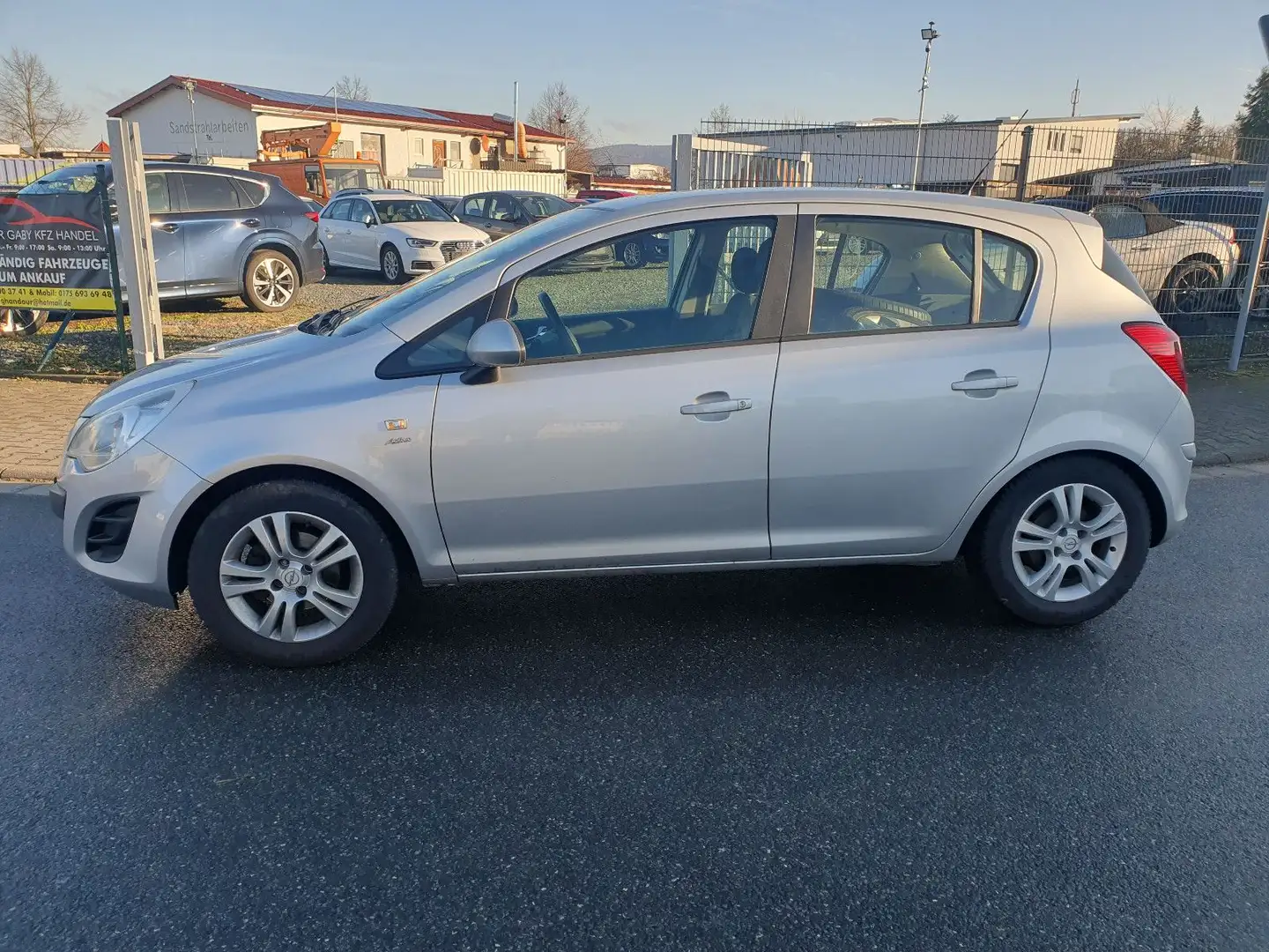Opel Corsa D Active Silber - 2