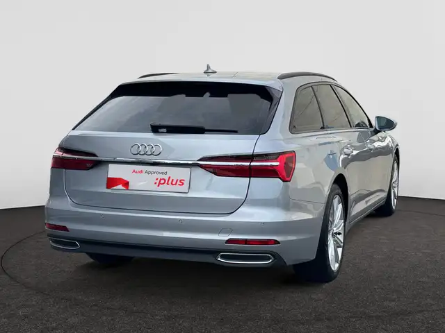 Audi A6 Avant view 5