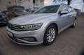 Volkswagen Passat Variant Passat Vari.R-Line-AUT*AHK*NAVi*TOTWINK*ACC*SPUR Argent - thumbnail 3