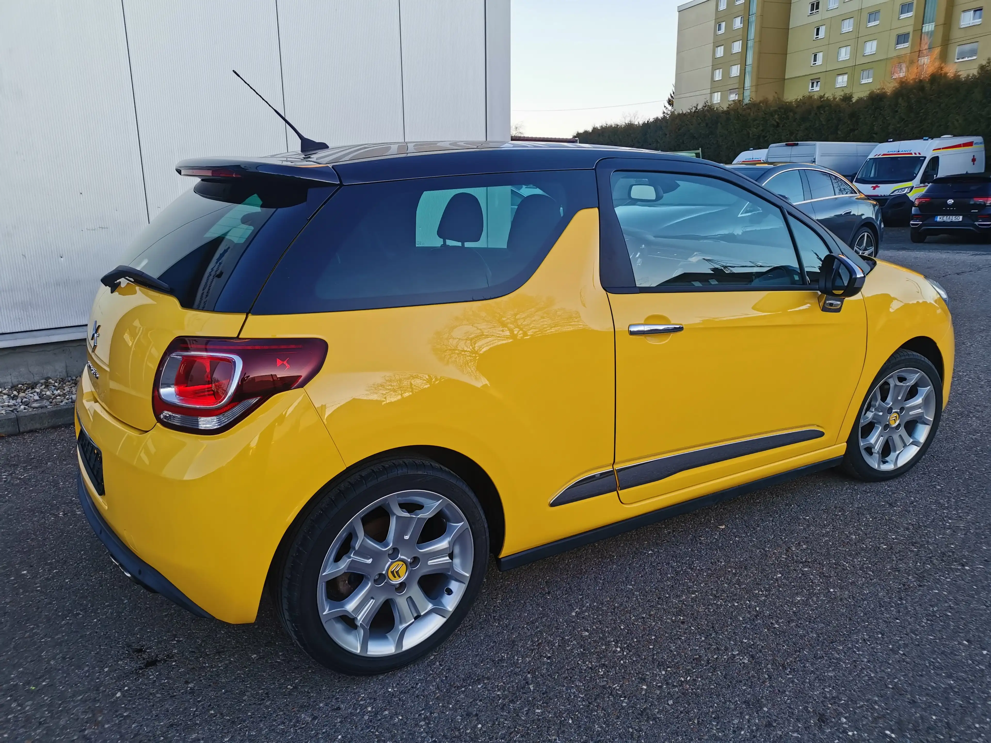 Citroen DS3 SportChic — photo 13