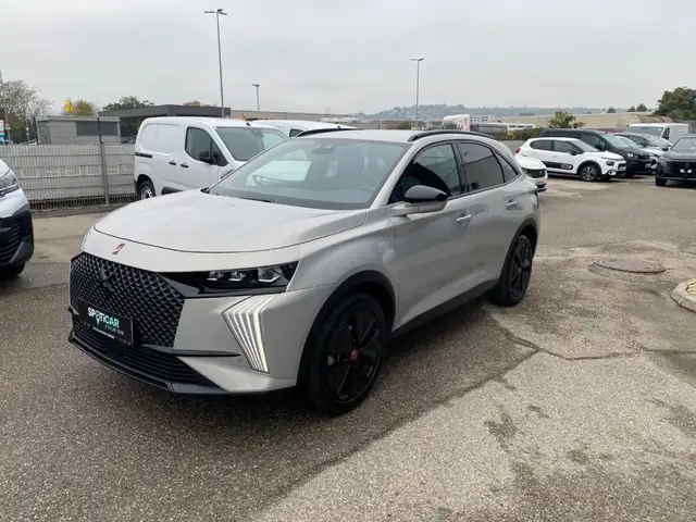 DS Automobiles DS 7 BHDI 130 Performance Line+