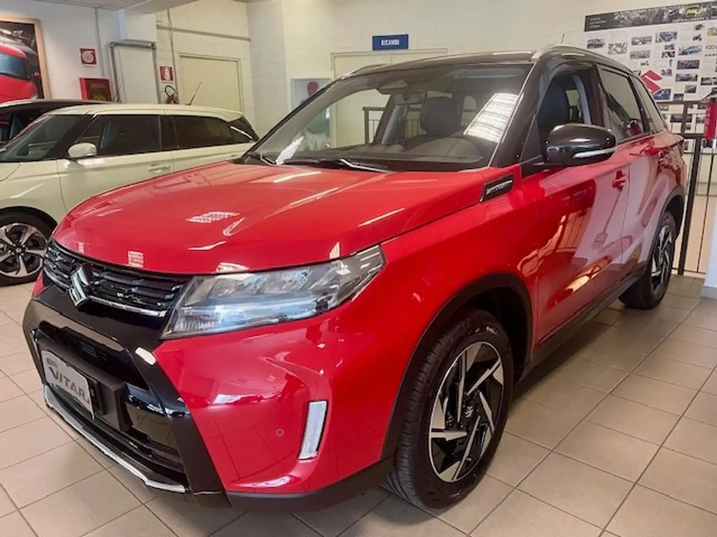 Suzuki Vitara 1.4h Top 4wd allgrip 110cv Bicolor Rouge - 1