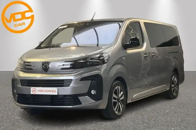 Peugeot Traveller Business 9 places