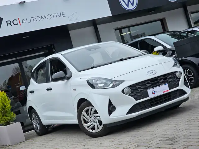 Hyundai I10 view 3