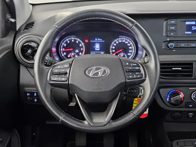 Hyundai I10 view 11