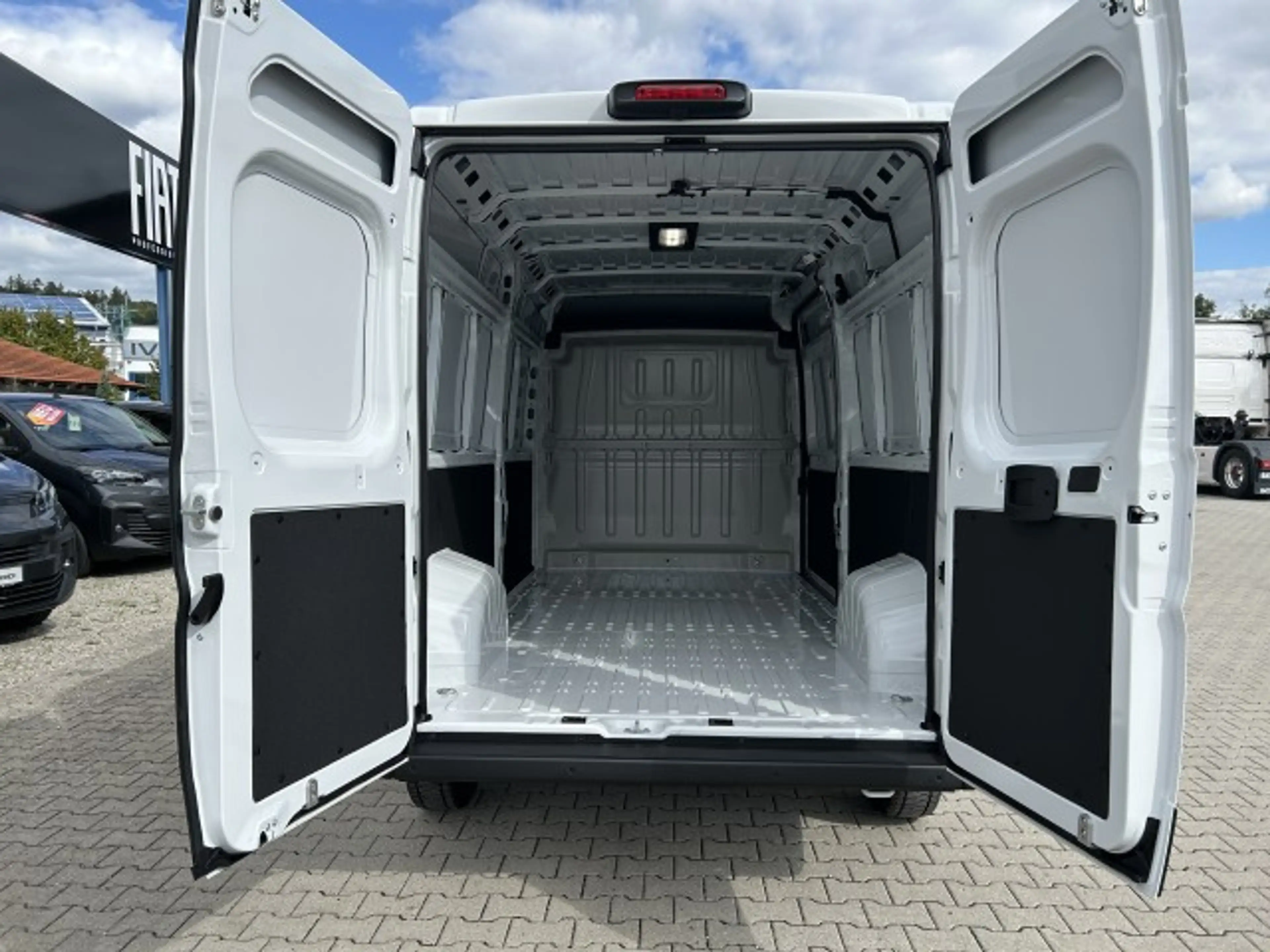 Fiat Ducato KASTENWAGEN MAXI 35 L3H2 140 MT — photo 6