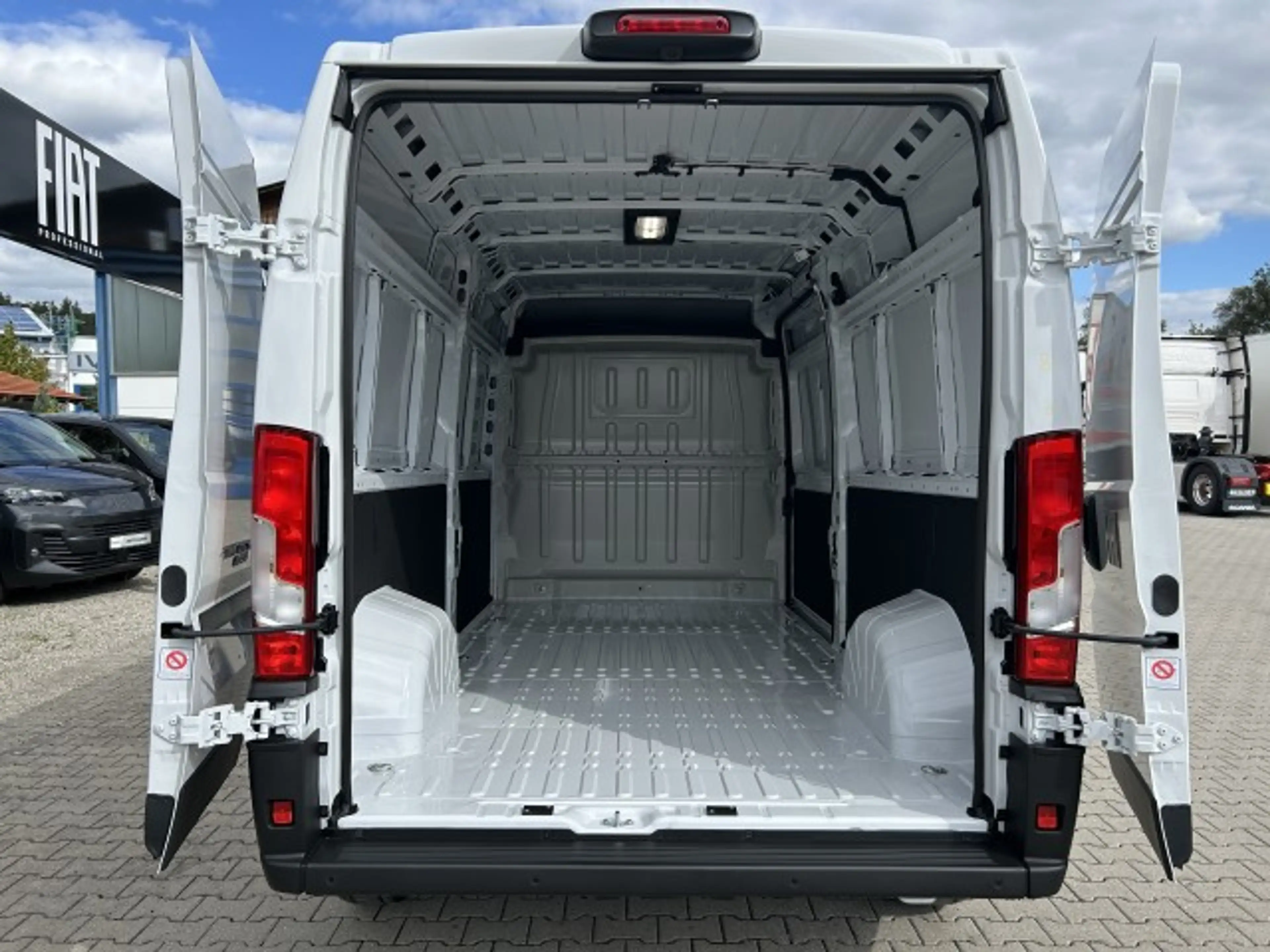 Fiat Ducato KASTENWAGEN MAXI 35 L3H2 140 MT — photo 8