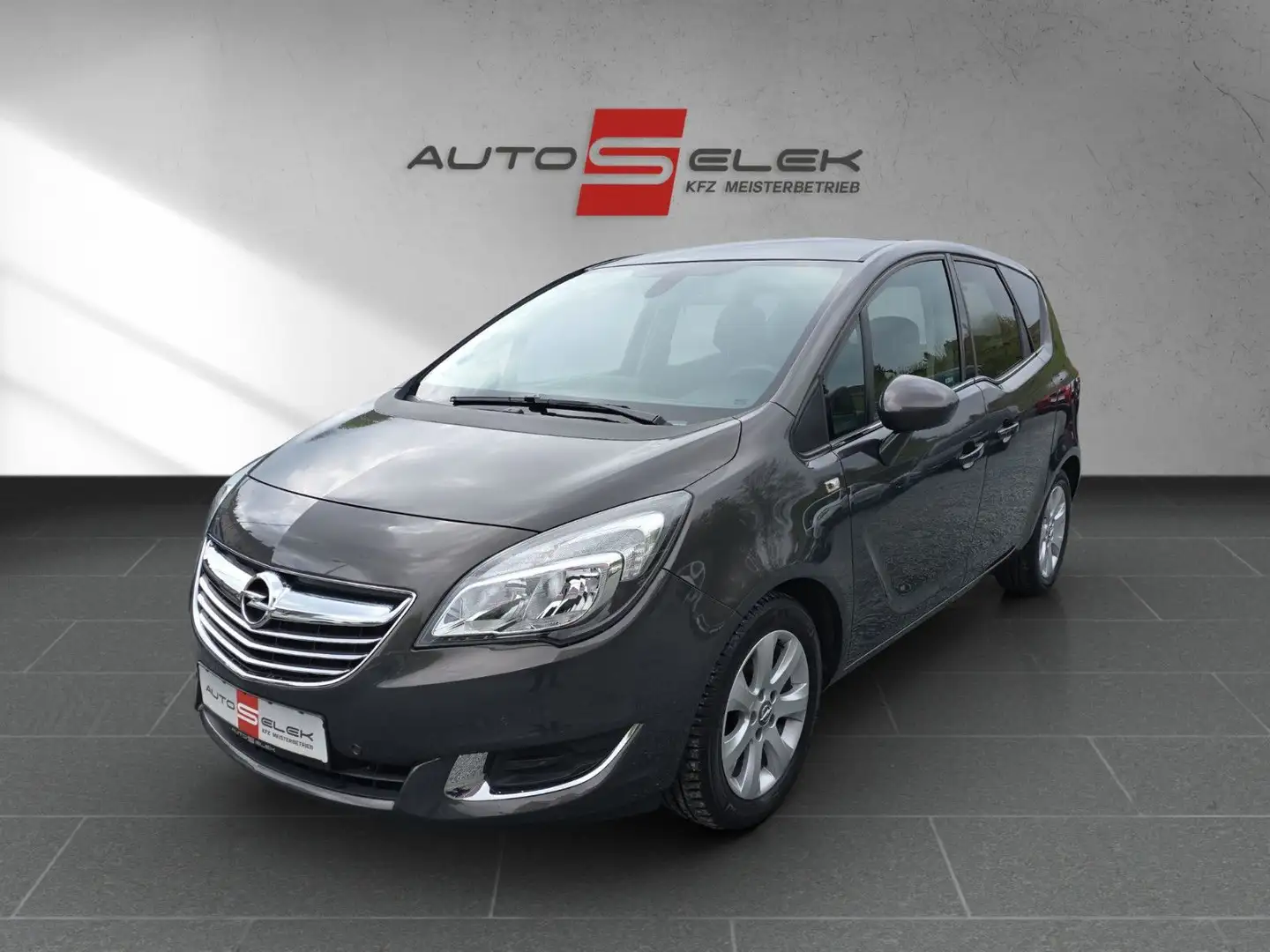 Opel Meriva B Innovation Navi*Tempomat*PDC*KAMERA*TÜV Grijs - 1