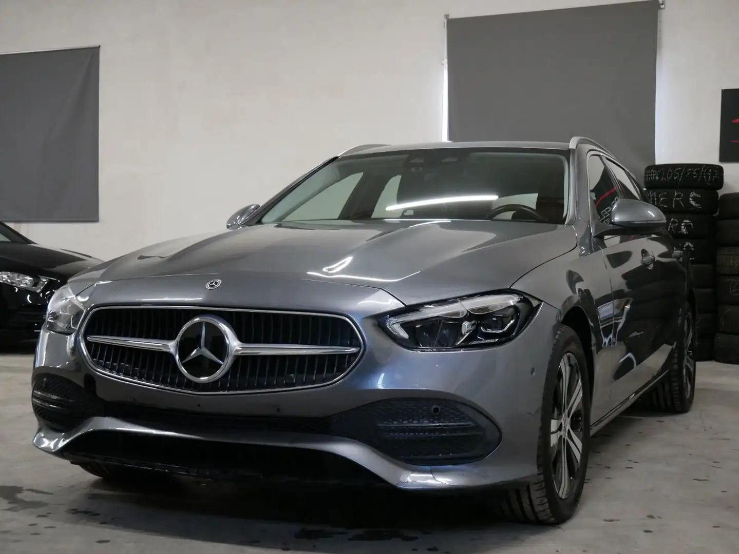 Mercedes-Benz C 300 e AVANTGARDE KAM TOT AHK MEMORY S-BLFTNG Grau - 1