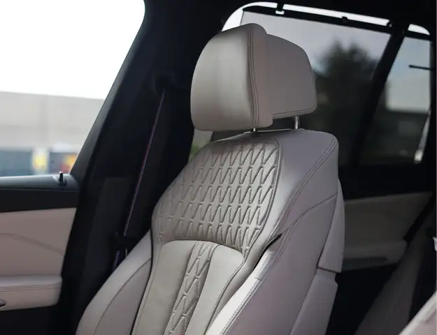 BMW X5 view 4