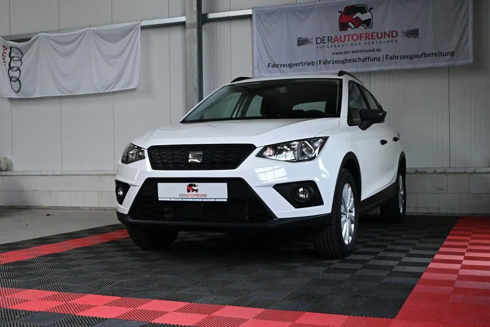 SEAT Arona Reference *28.081 km* Weiß - 2