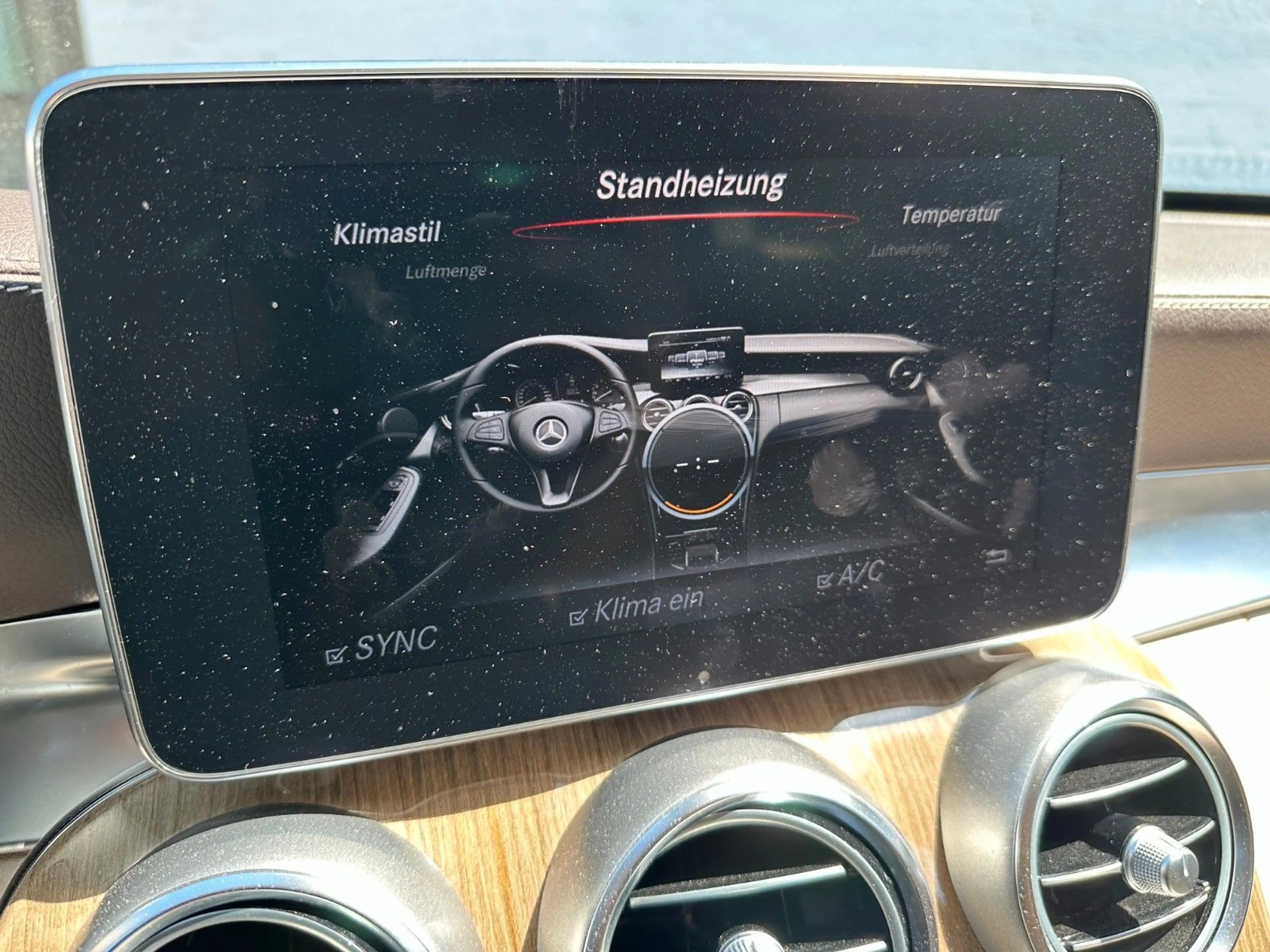 Mercedes-Benz C 400 4M Airmatic AMG 19" AHK LED Burmester — photo 14