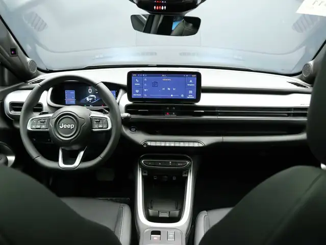 Jeep Avenger view 23