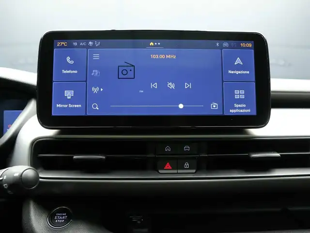 Jeep Avenger view 19