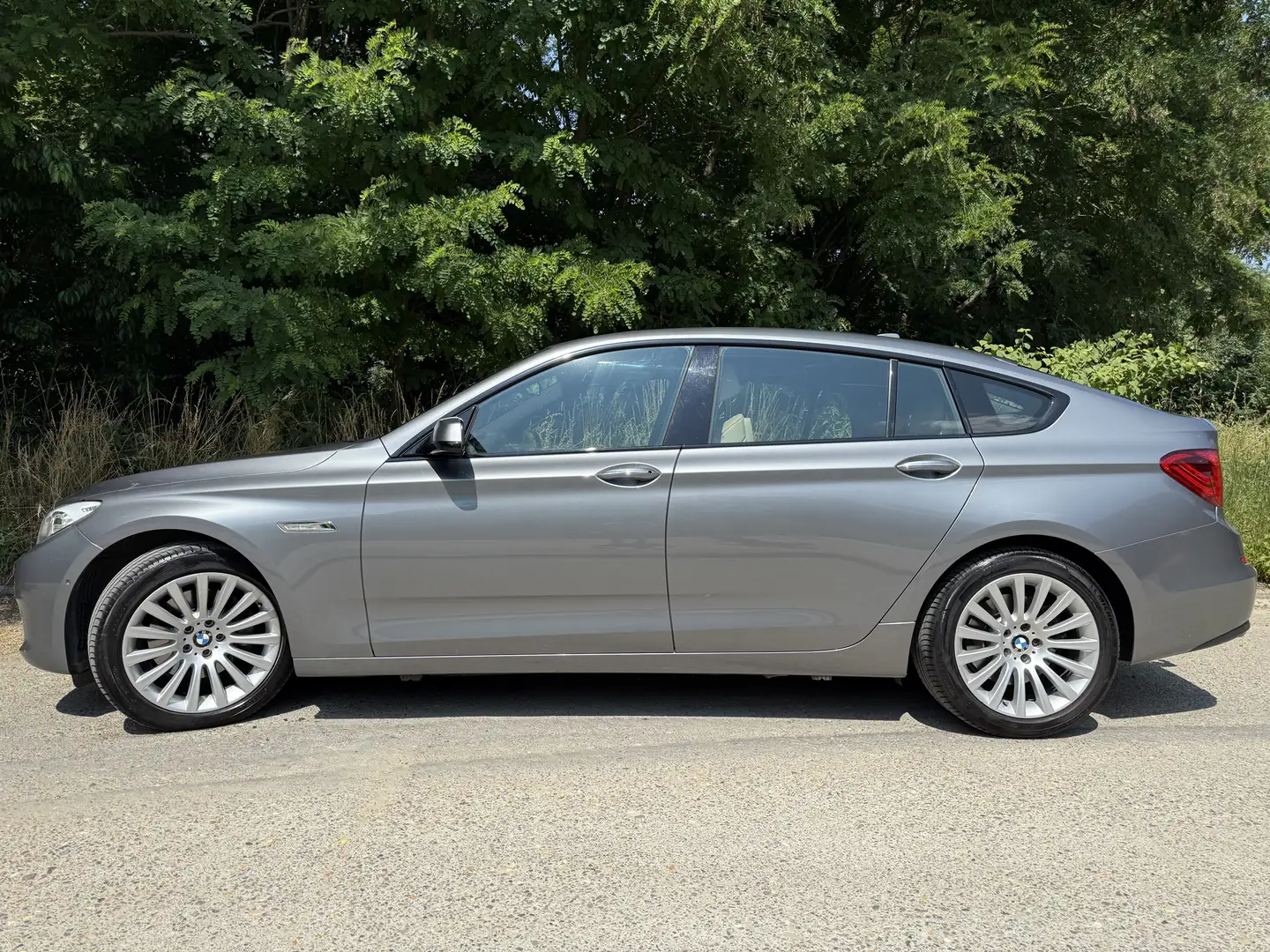 BMW 530 530d GT - 2