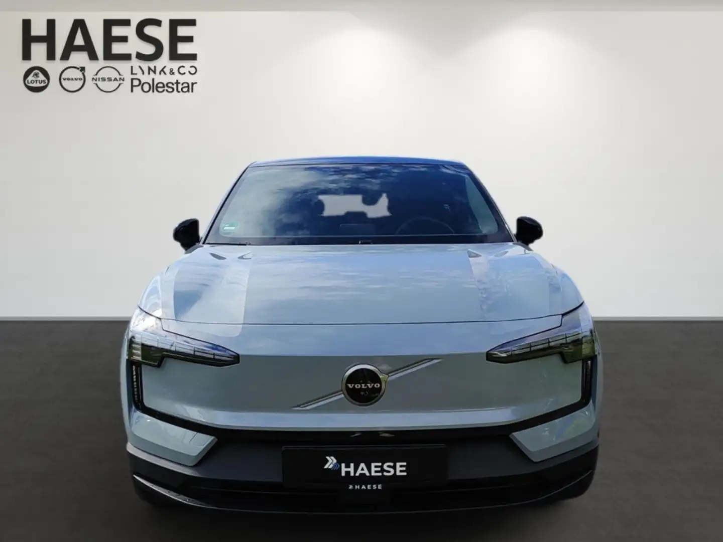 Volvo EX30 Single Motor Extended Range 69 kWh Ultra Panoramad Grau - 2