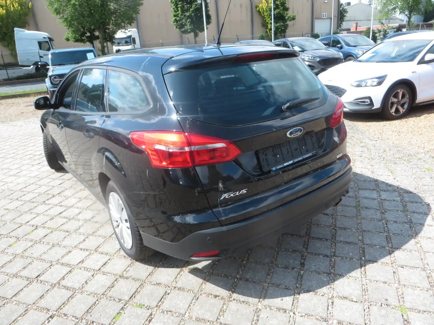 Ford Focus Turnier Business Automatik Noir - 2