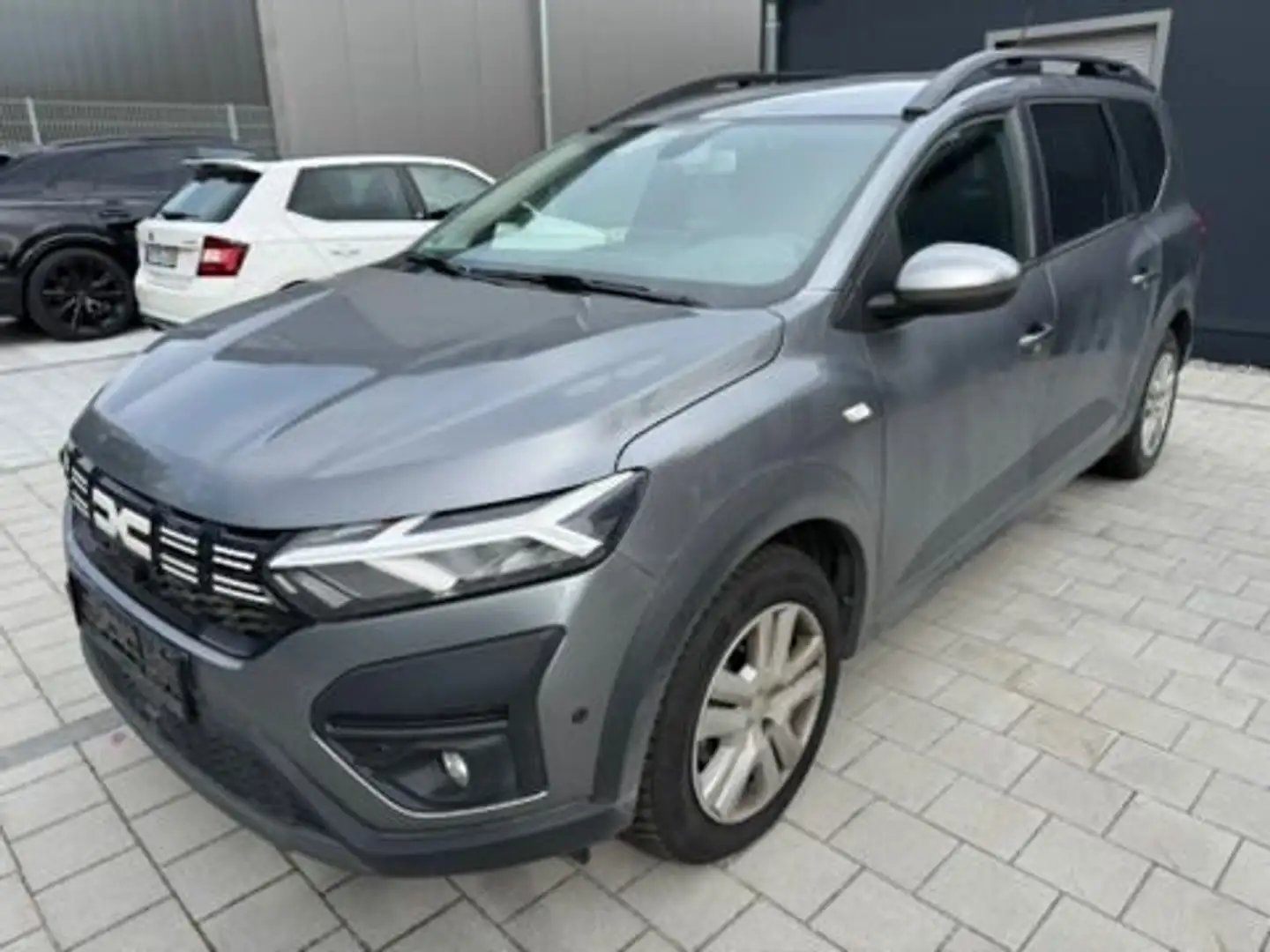 Dacia Jogger Hybrid 140M Expression, Aut., 5-Sitzer Grau - 1