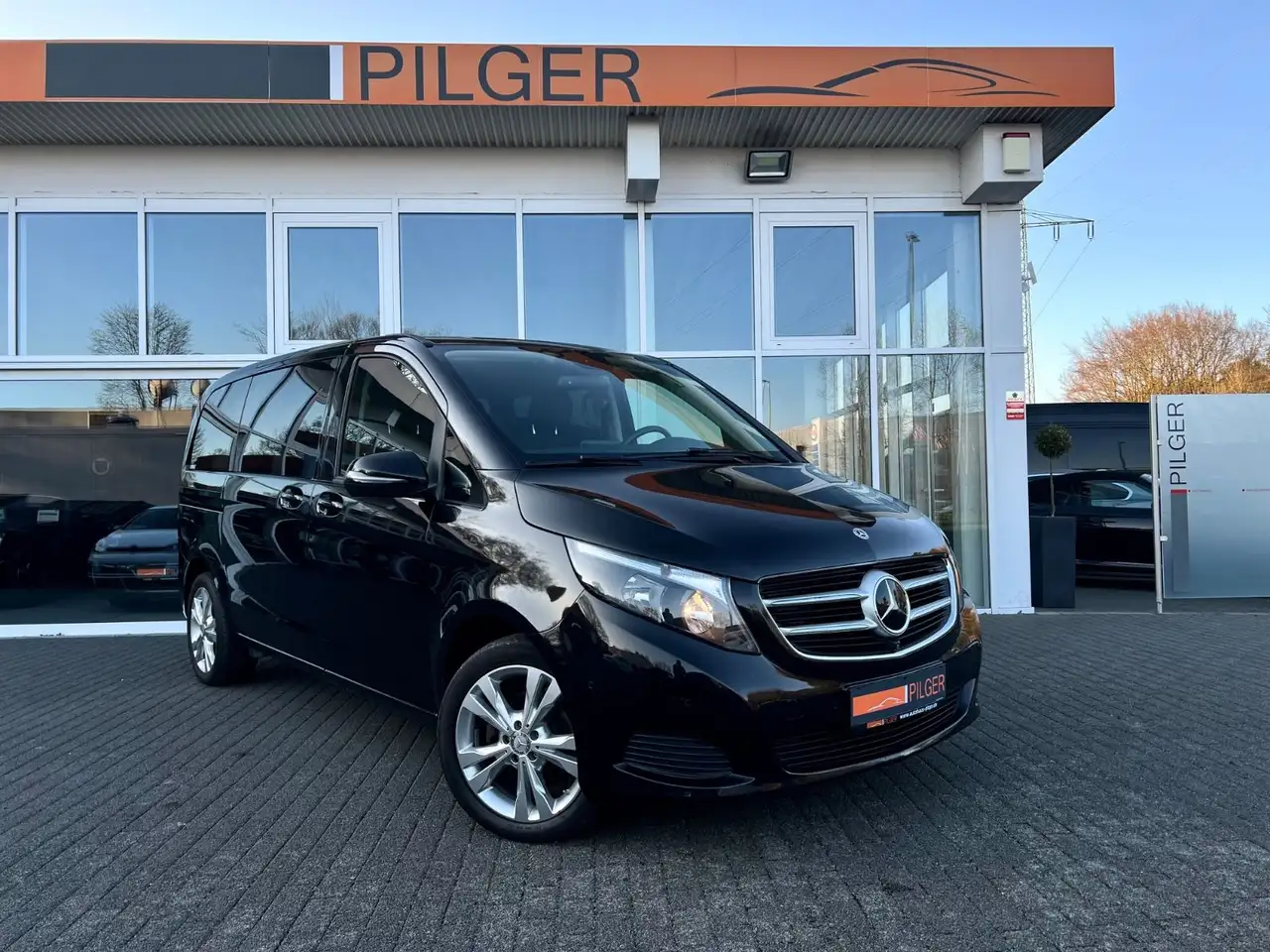 Mercedes-Benz V 200