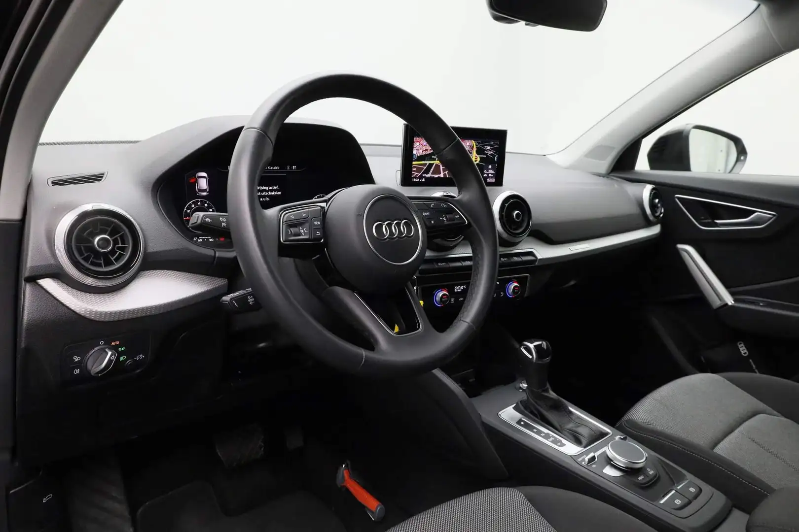 Audi Q2 35 TFSI 150PK S-tronic Advanced edition | Matrix L Zwart - 2