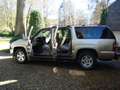Chevrolet Suburban 7 persoons Beige - thumbnail 2